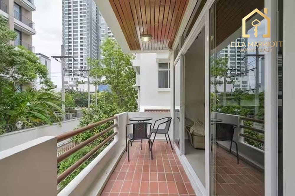 Massive 5BR Detached House for Rent at 120K in Sukhumvit 31 21