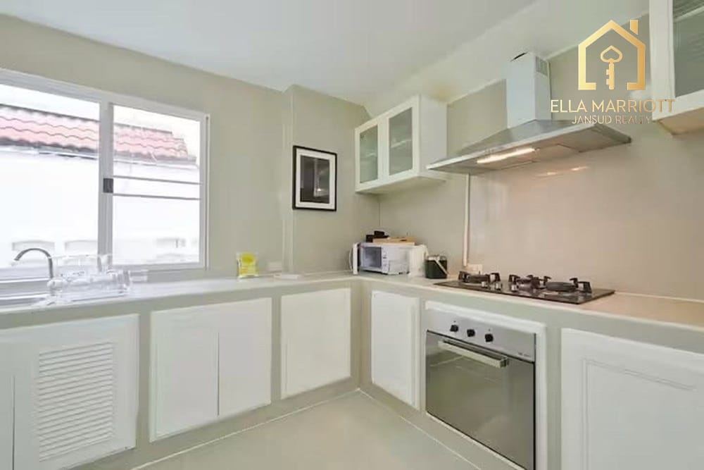 Massive 5BR Detached House for Rent at 120K in Sukhumvit 31 22