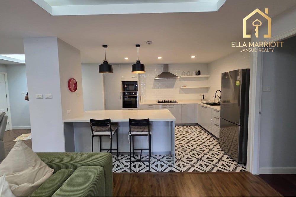 Spacious 135sqm 2BR Condo for Rent in Beverly Hills Ekkamai - 17 Mins Walk to BTS 2