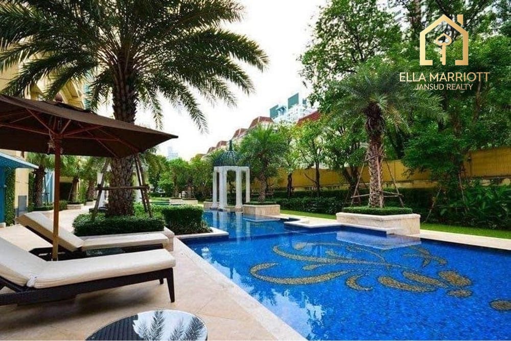 Luxury 3BR Condo for Sale at Royce Private Residences - 10 Mins Walk to MRT Sukhumvit 11