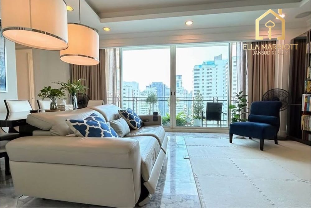 Luxury 3BR Condo for Sale at Royce Private Residences - 10 Mins Walk to MRT Sukhumvit 3