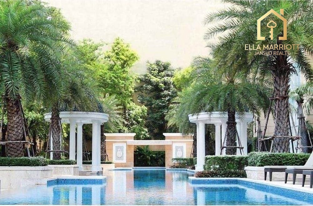 Luxury 3BR Condo for Sale at Royce Private Residences - 10 Mins Walk to MRT Sukhumvit 9