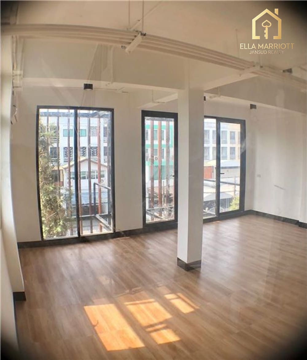 For Rent: 4.5-Storey 360sqm Building in Sukhumvit 62 Near BTS - 55K 9