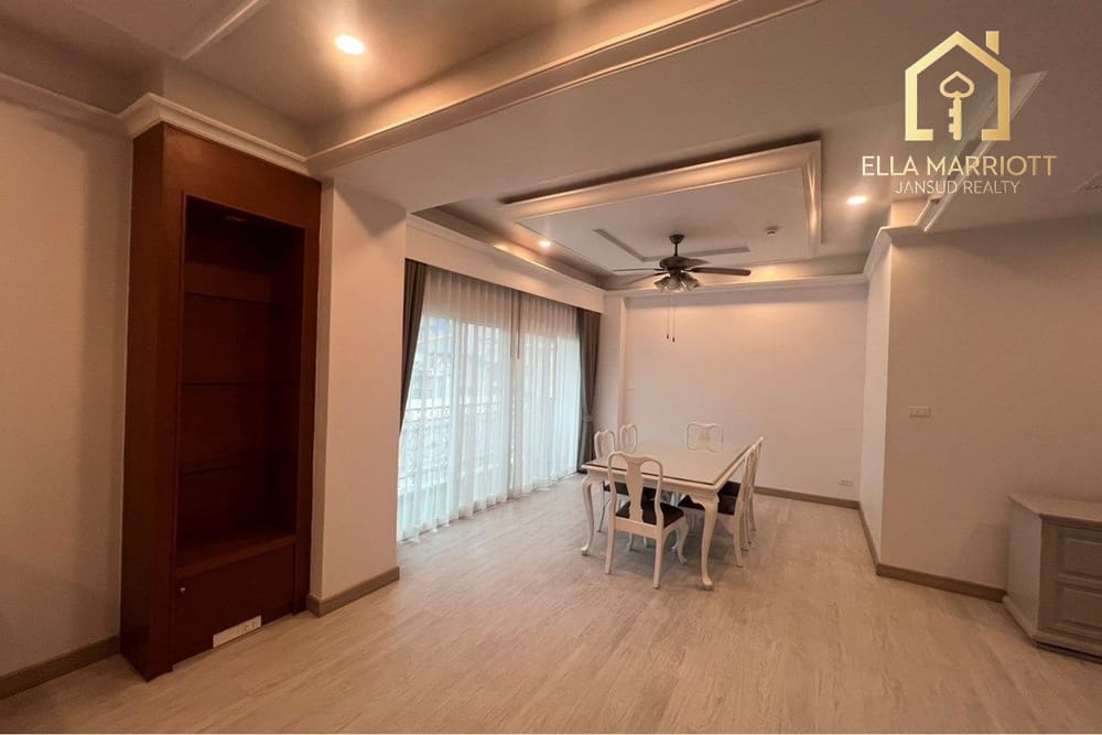 Spacious 3BR 4BA Condo for Rent at 85K | 270sqm in Sukhumvit 11 | Pet-Friendly 3