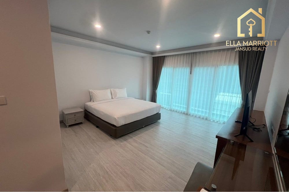 Spacious 3BR 4BA Condo for Rent at 85K | 270sqm in Sukhumvit 11 | Pet-Friendly 7