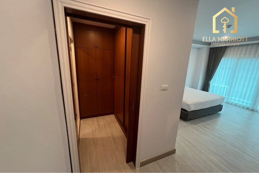 Spacious 3BR 4BA Condo for Rent at 85K | 270sqm in Sukhumvit 11 | Pet-Friendly 8