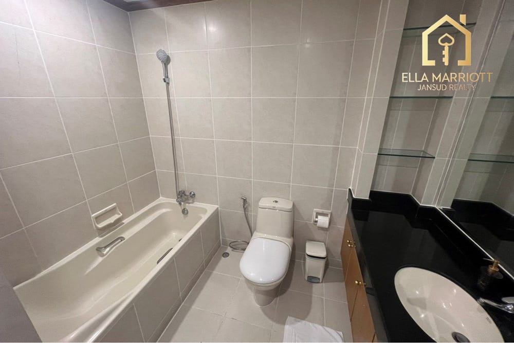 For Rent: Spacious 200sqm 2BR 2BA Condo in Sukhumvit 11 - Pet-Friendly, 75K 8