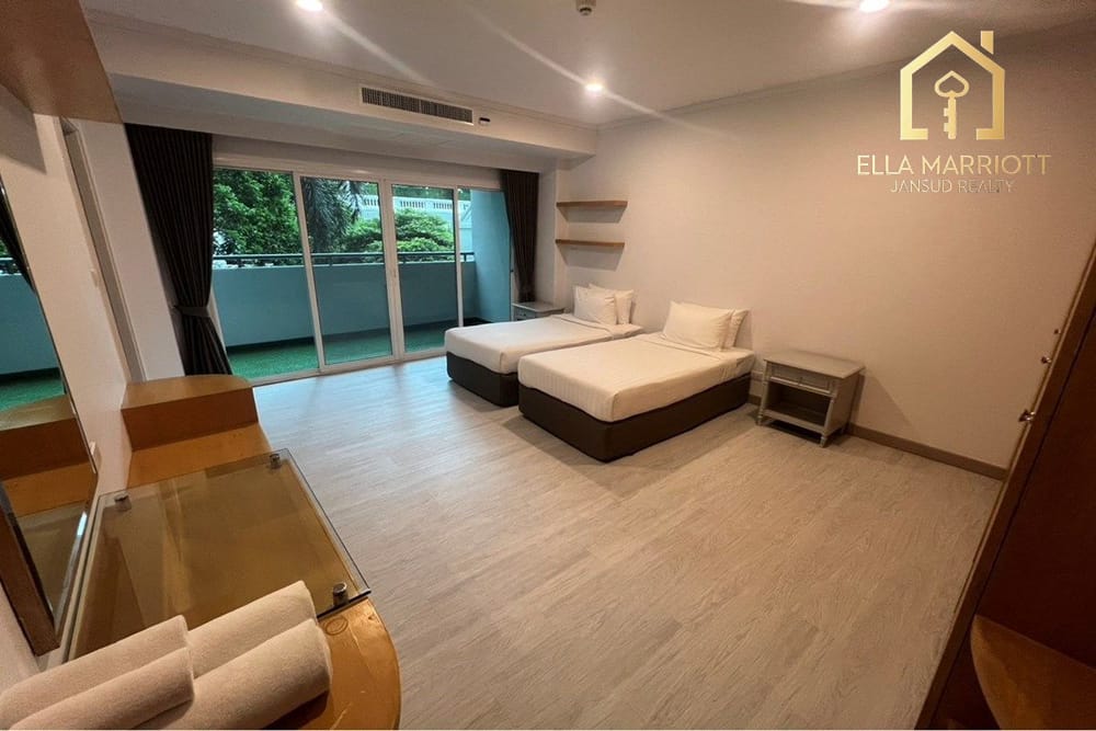 For Rent: Spacious 200sqm 2BR 2BA Condo in Sukhumvit 11 - Pet-Friendly, 75K 9