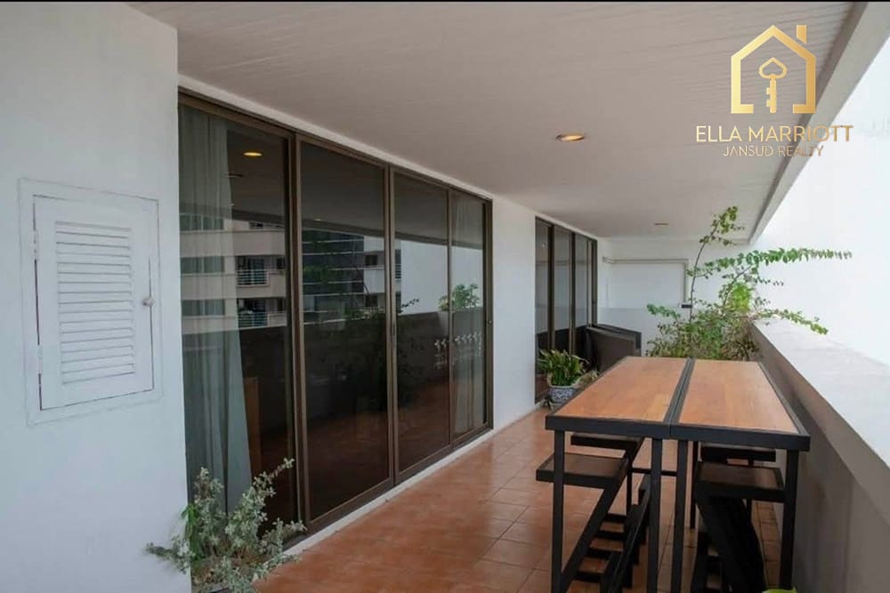 4-Schlafzimmer Maisonette-Penthouse mit privatem Garten in Sukhumvit zu vermieten - 210.000 | 660 m² 13