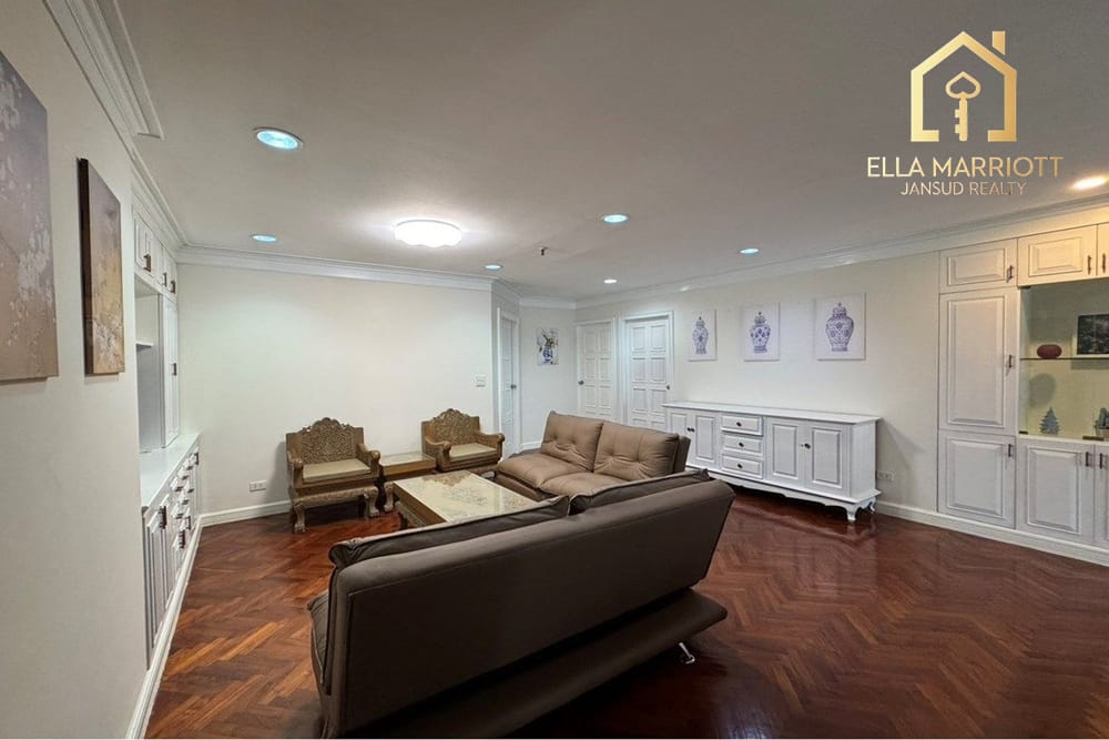 Luxury 3BR 4BA Condo for Rent in Moderntown Ekkamai - 202sqm on High Floor at 70K 2