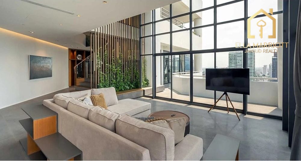 Luxurious 320K Sky Duplex Penthouse with Jacuzzi & Garden | 12 Mins Walk to BTS Thong Lo 2