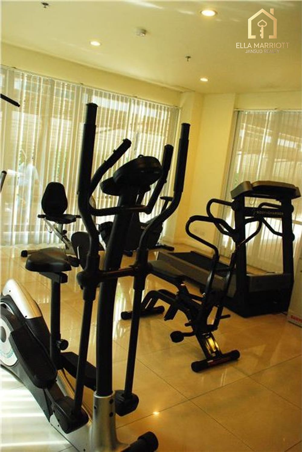 4-Bedroom Condo for Rent in Low-Rise Building, Sathorn 10