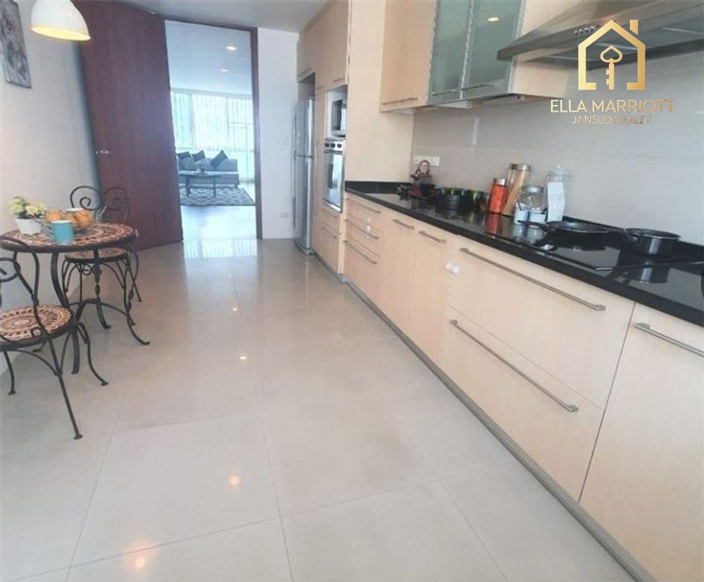 4-Bedroom Condo for Rent in Low-Rise Building, Sathorn 7