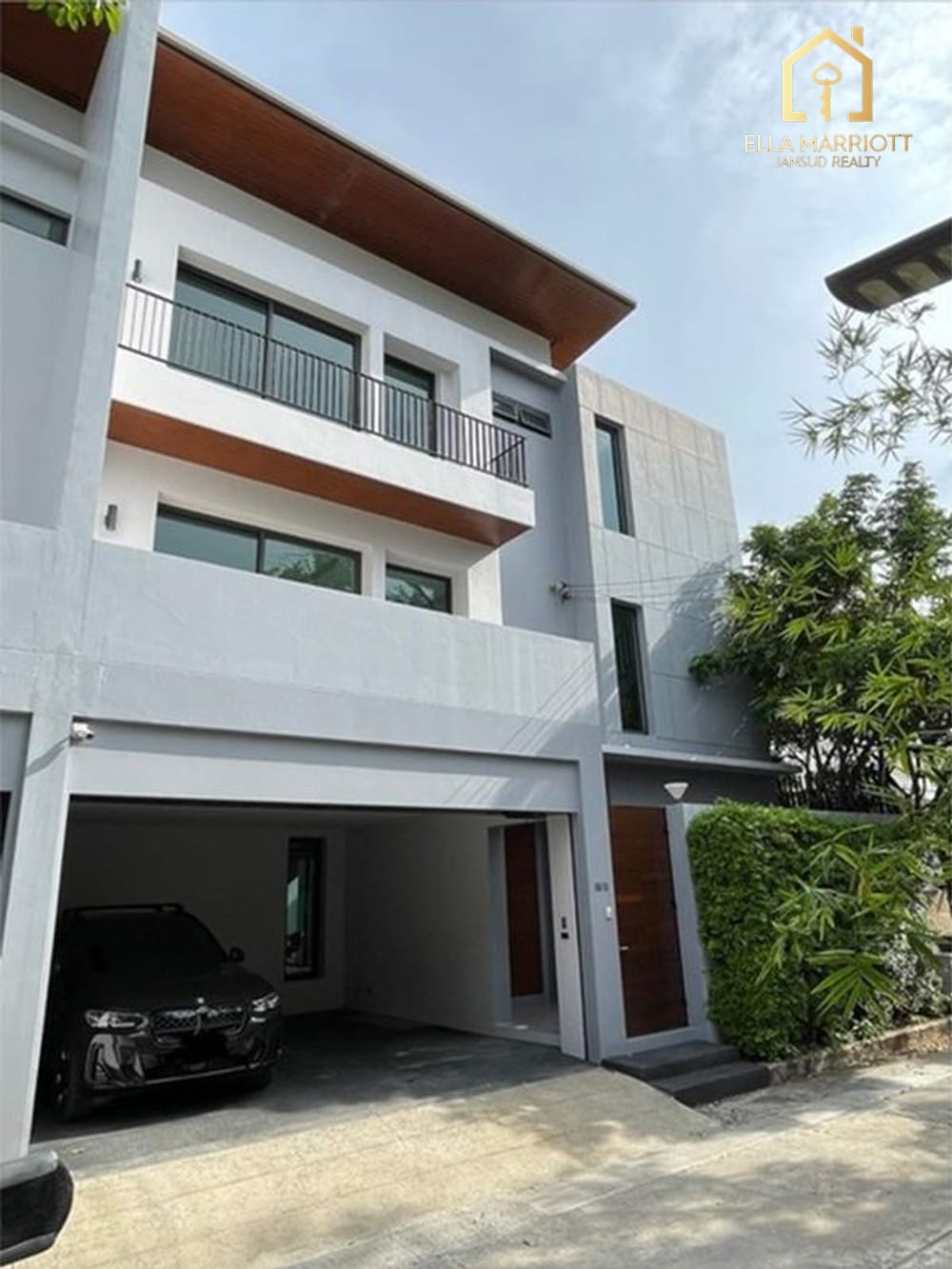Modernes 3-SZ-Einfamilienhaus zu vermieten in 220K | 350 m² mit Pool, Wallbox & Weinkühlschrank 5