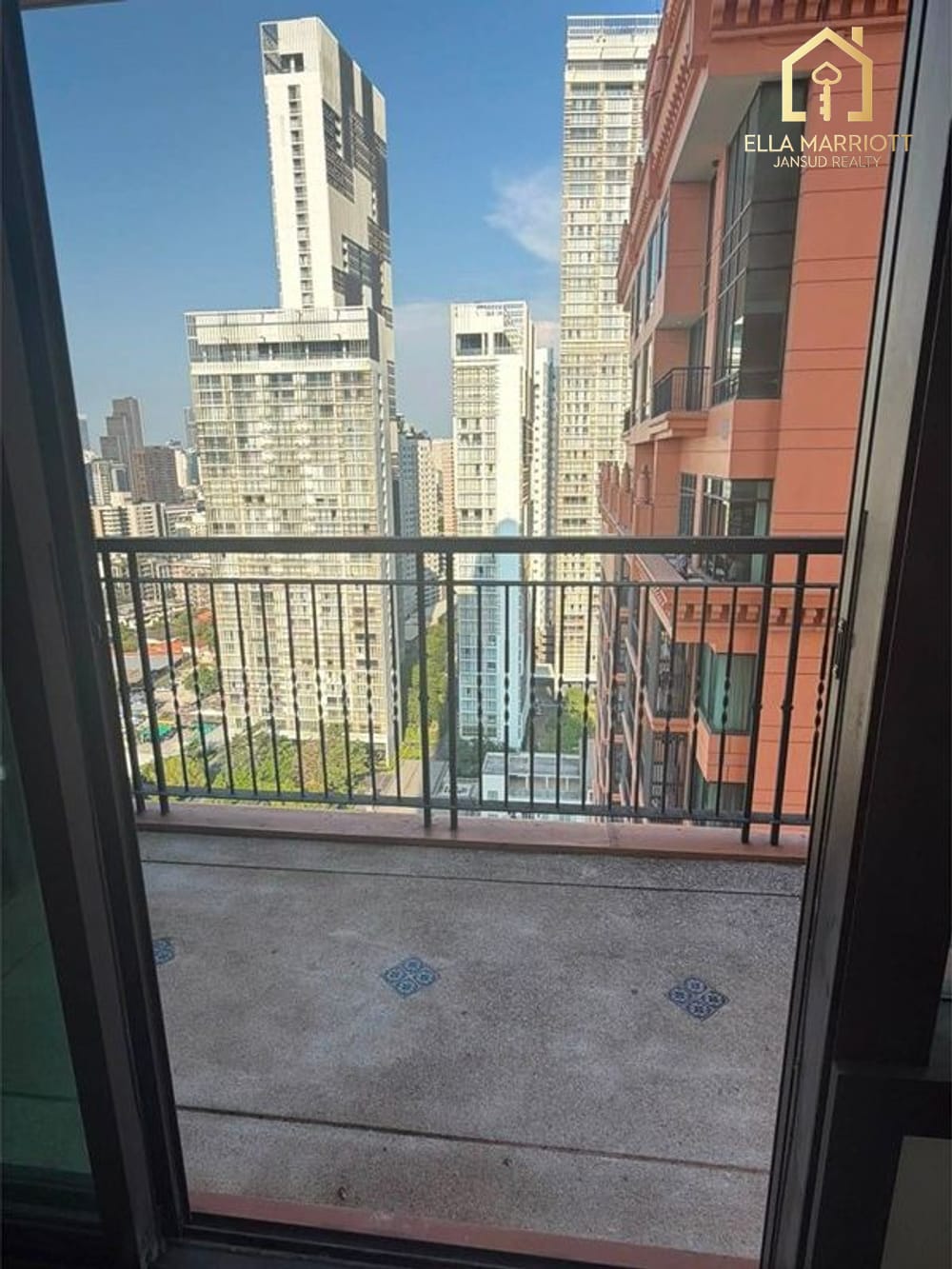 Rent 55K | 95sqm 2BR Pet-Friendly High 22nd Fl | Aguston Sukhumvit 22 11