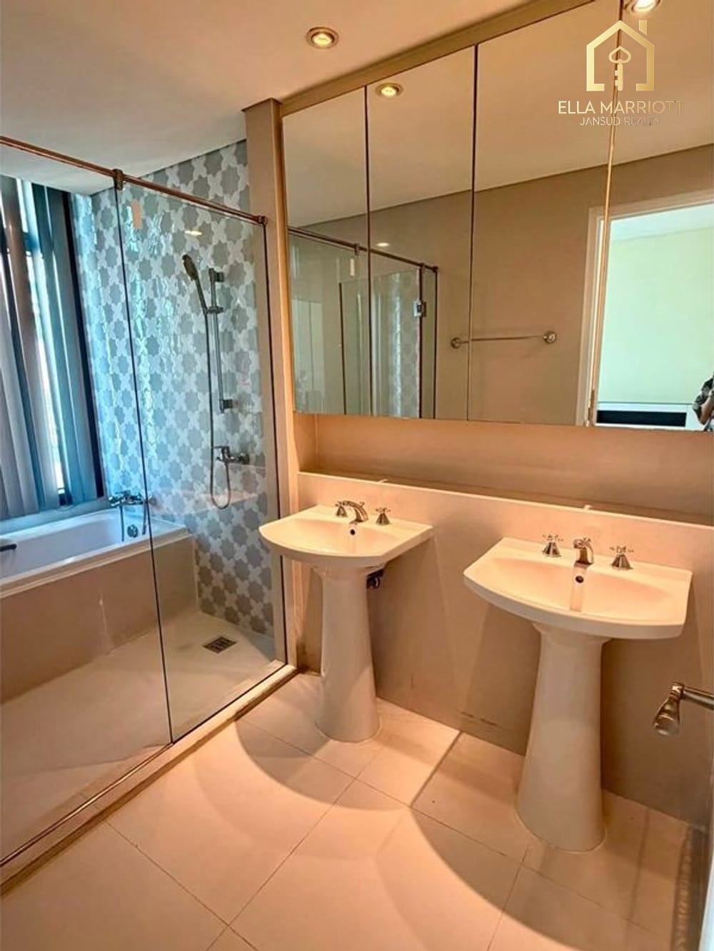 Rent 55K | 95sqm 2BR Pet-Friendly High 22nd Fl | Aguston Sukhumvit 22 13