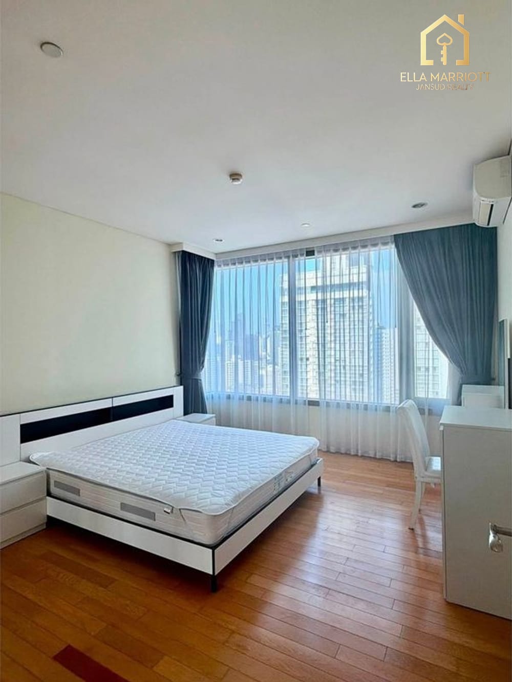 Rent 55K | 95sqm 2BR Pet-Friendly High 22nd Fl | Aguston Sukhumvit 22 9
