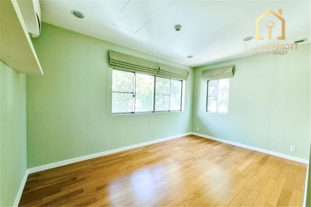 For Rent: 150K | Spacious 4BR 2-Storey House | Pet-Friendly | Sukhumvit 26 8