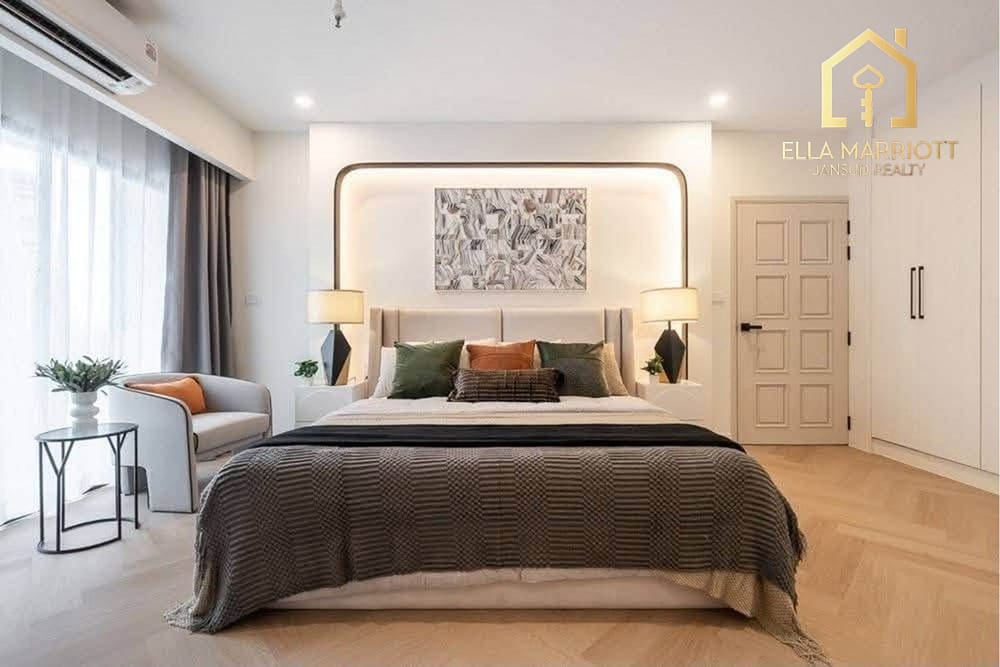Sale 18.9MB | 165sqm 4BR 14th Fl | Walk to BTS | Fifty Fifth Tower 19