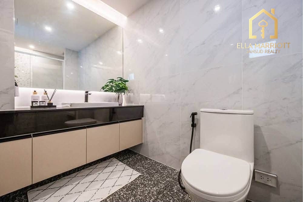 Sale 18.9MB | 165sqm 4BR 14th Fl | Walk to BTS | Fifty Fifth Tower 25