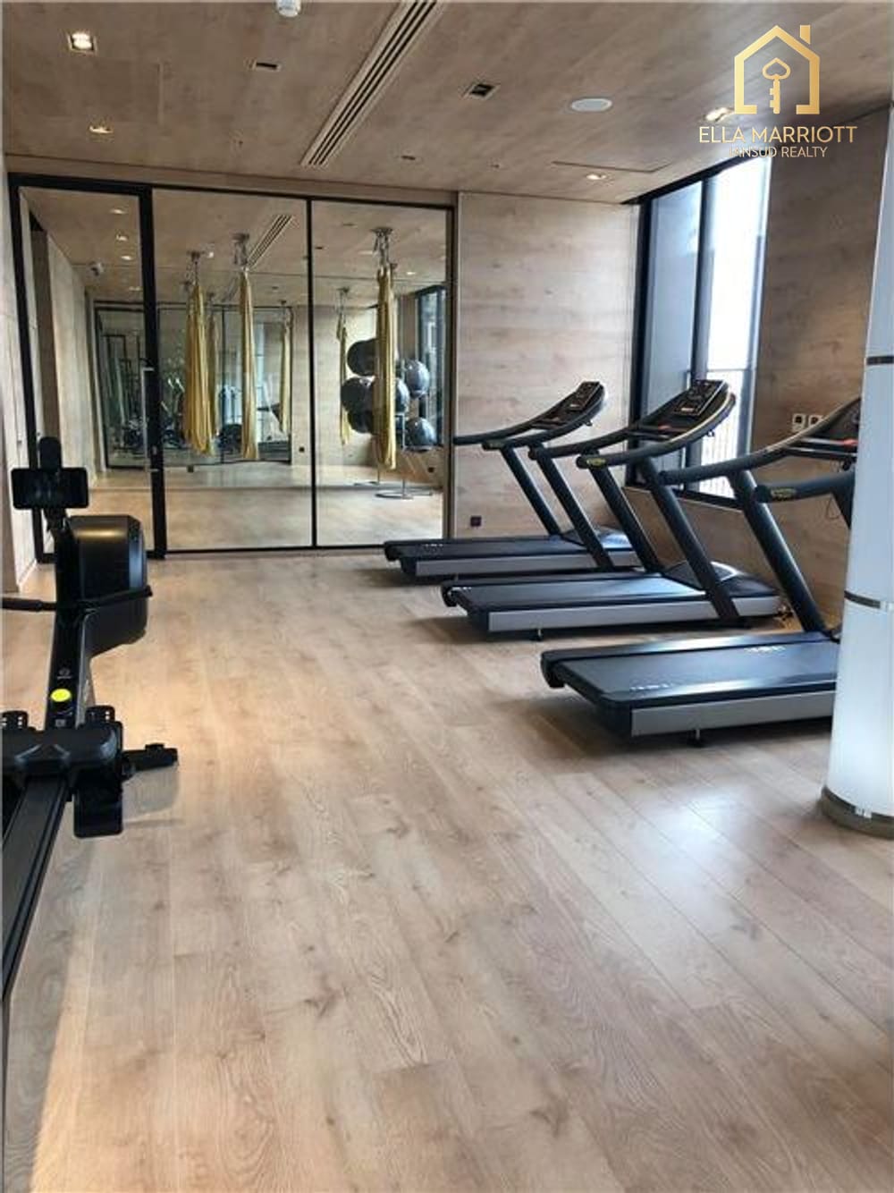1BR Condo on 11th Floor with Unblocked Views and Bathtub Near BTS Phrom Phong - Noble BE33 10