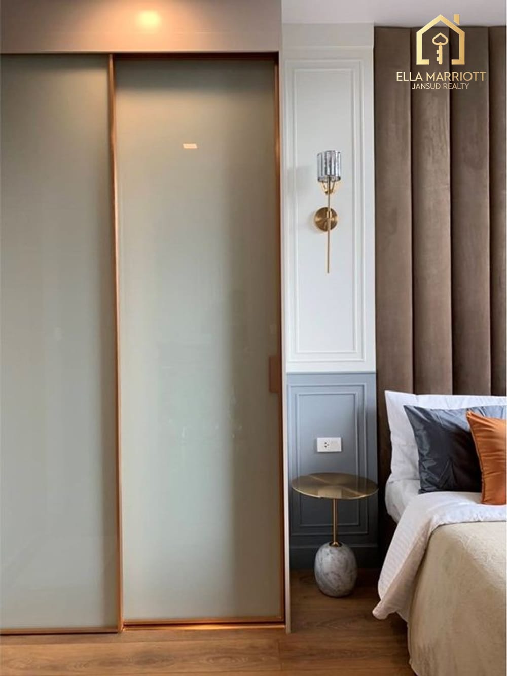 1BR Condo on 11th Floor with Unblocked Views and Bathtub Near BTS Phrom Phong - Noble BE33 6