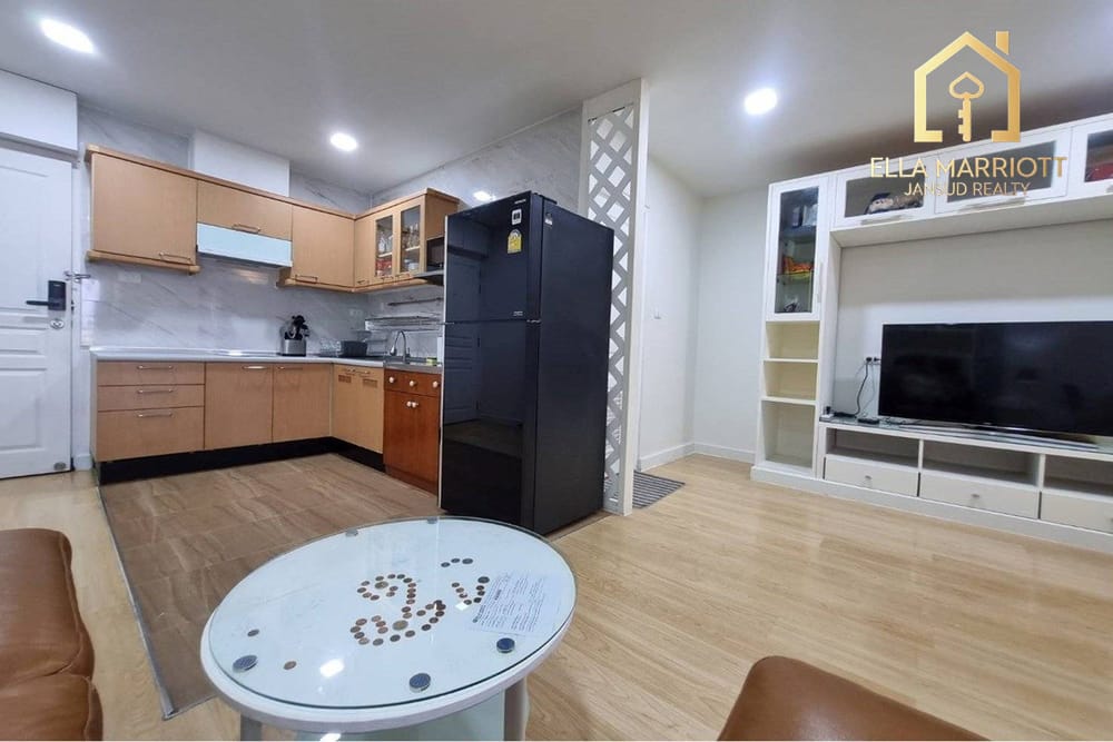 1BR Condo for Sale at Waterford Diamond | 52sqm on 30th Floor | 15 mins Walk to BTS Phrom Phong 3