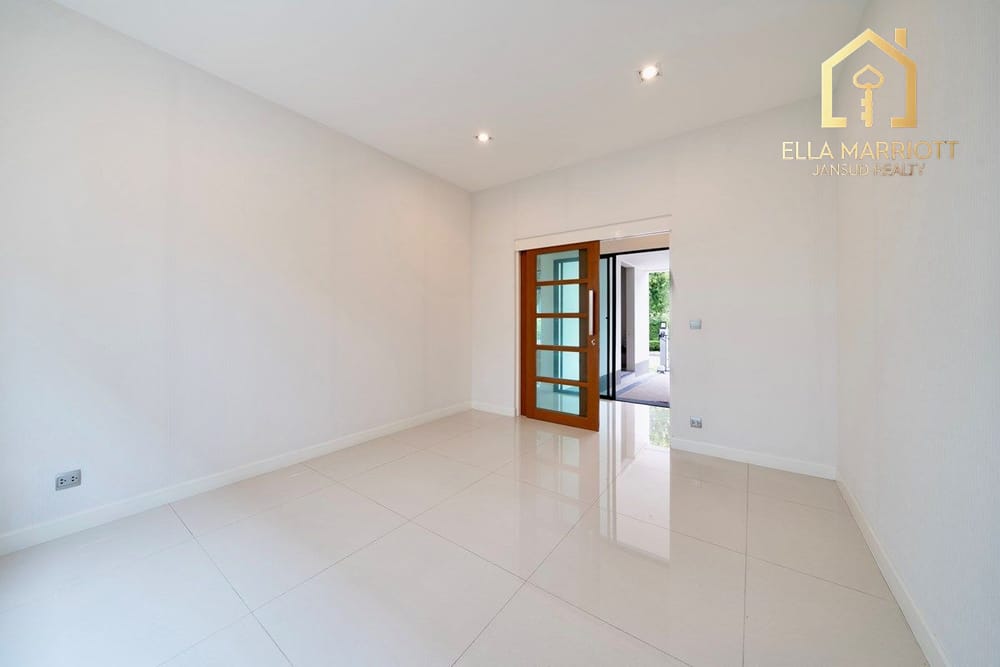 120 SQ.W LIKE-NEW CONDITION THE GRAND LUX BANGNA–SUAN LUANG 16