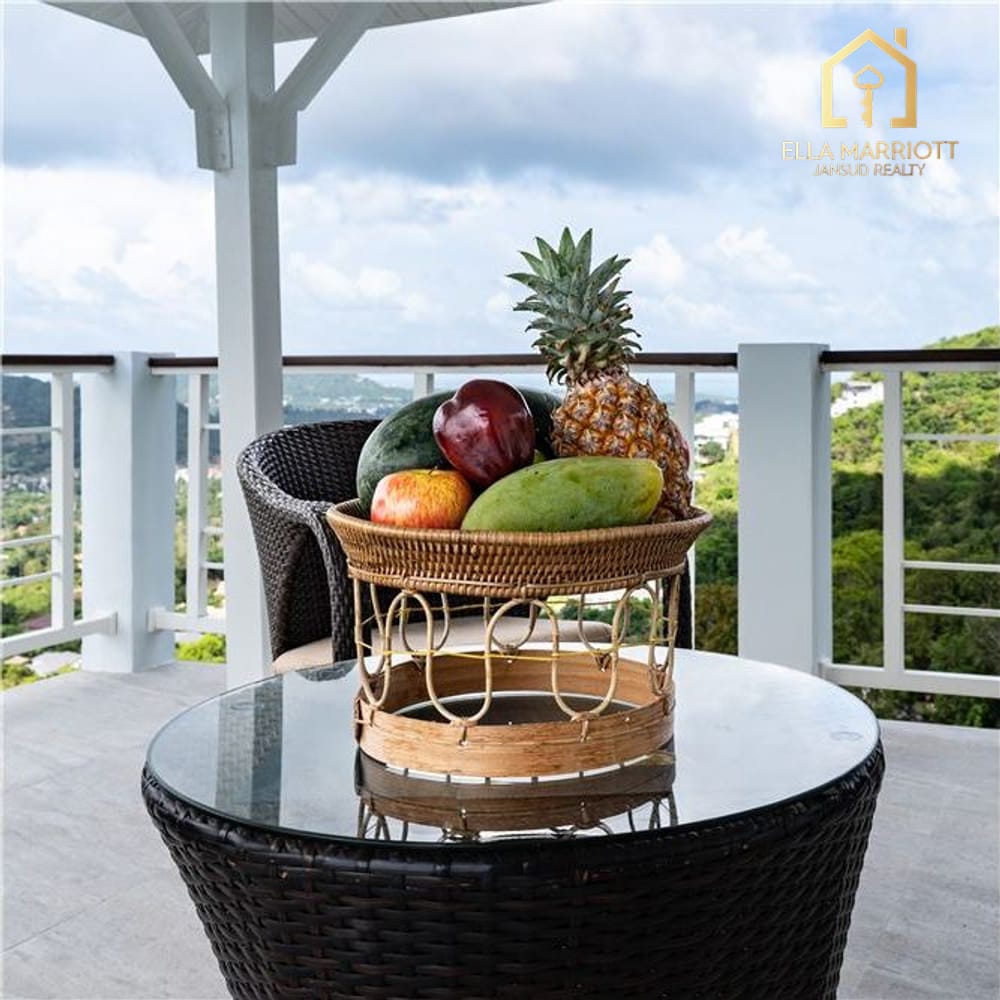 6 Bedroom Villa in Bophut, Koh Samui - Sea views galore 13