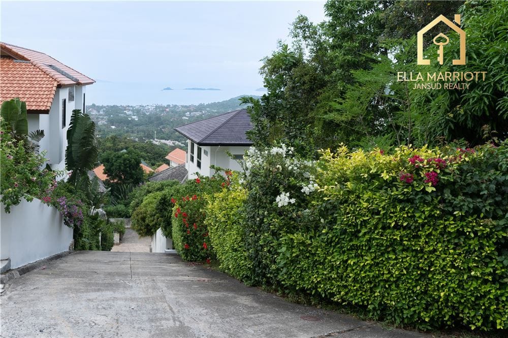 6 Bedroom Villa in Bophut, Koh Samui - Sea views galore 37