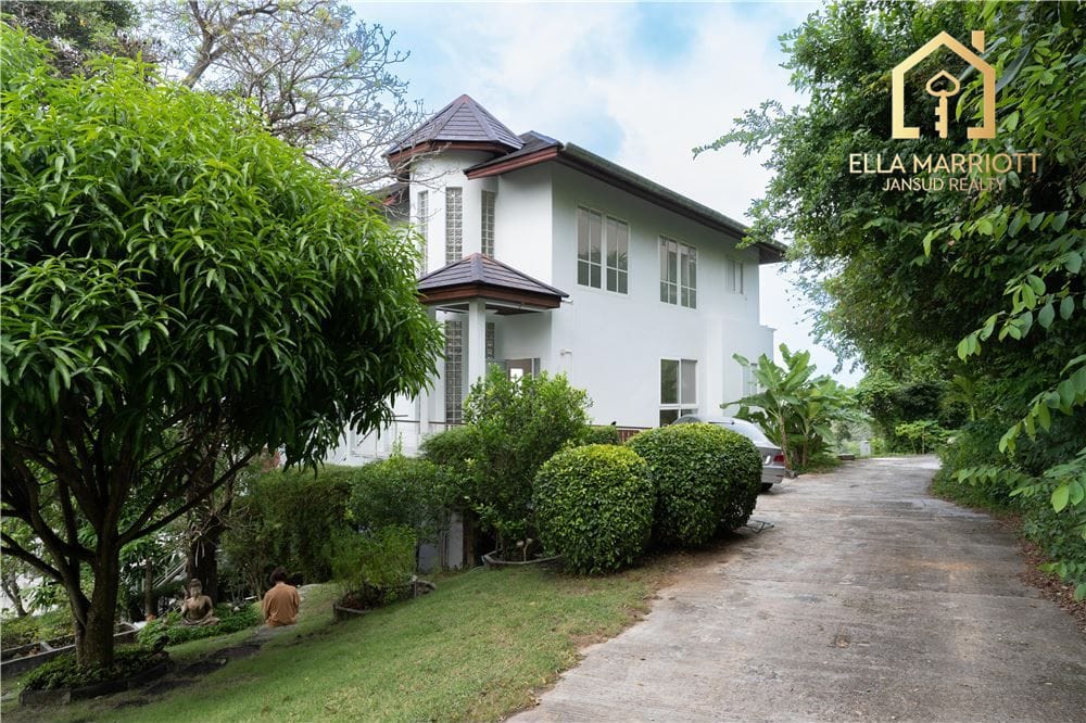 6 Bedroom Villa in Bophut, Koh Samui - Sea views galore 38