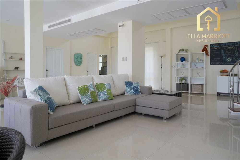 6 Bedroom Villa in Bophut, Koh Samui - Sea views galore 42