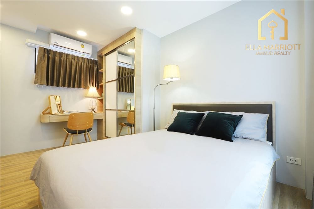 Pet-Friendly 3-Bedroom Condo for Rent in Sukhumvit 31 near BTS Phrom Phong 11