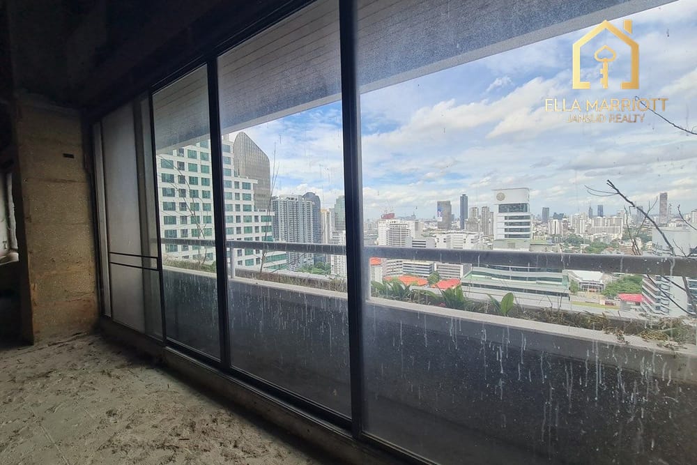 Expansive 507 SQM Blank-Canvas Penthouse in Central Asoke - 6 Mins Walk to MRT Phetchaburi 3