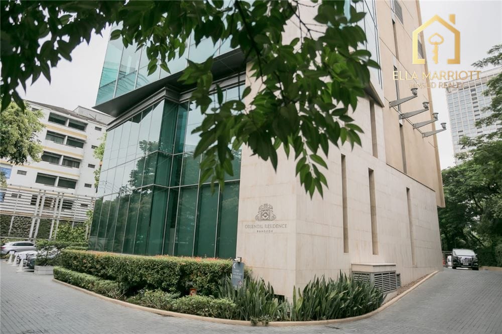 "Own Luxurious Living in Bangkok's Heart Today" 22