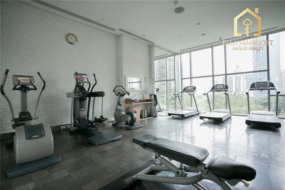 "Own Luxurious Living in Bangkok's Heart Today" 23