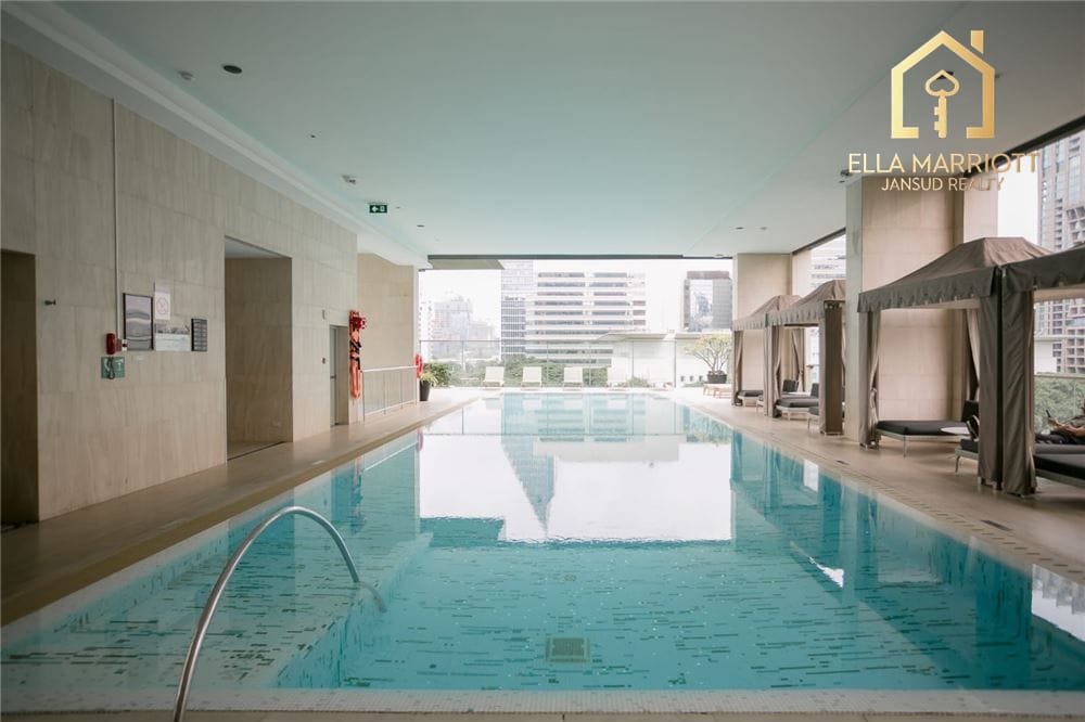 "Own Luxurious Living in Bangkok's Heart Today" 29