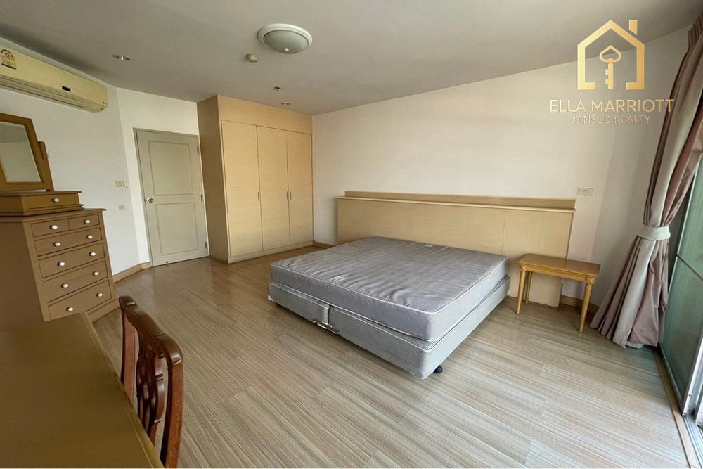 55K Rent | Expansive 165sqm 3BR Condo in Prime Location 11