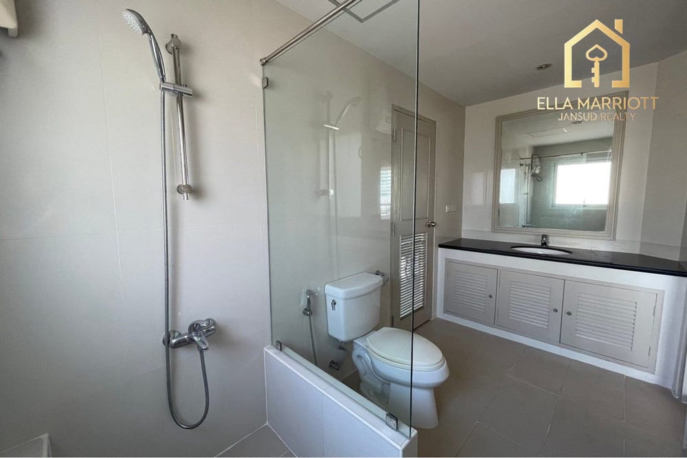 55K Rent | Expansive 165sqm 3BR Condo in Prime Location 13