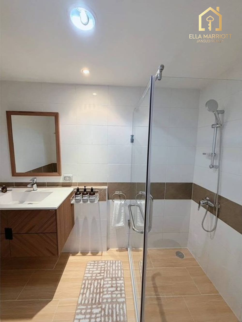 Rent 49K | Newly Renovated 80sqm 2BR 8th Fl | 350m BTS | Serene Place 7