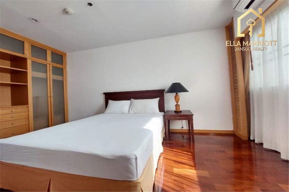 Spacious 3-Bedroom Condo for Rent in Sathon Soi 1 12
