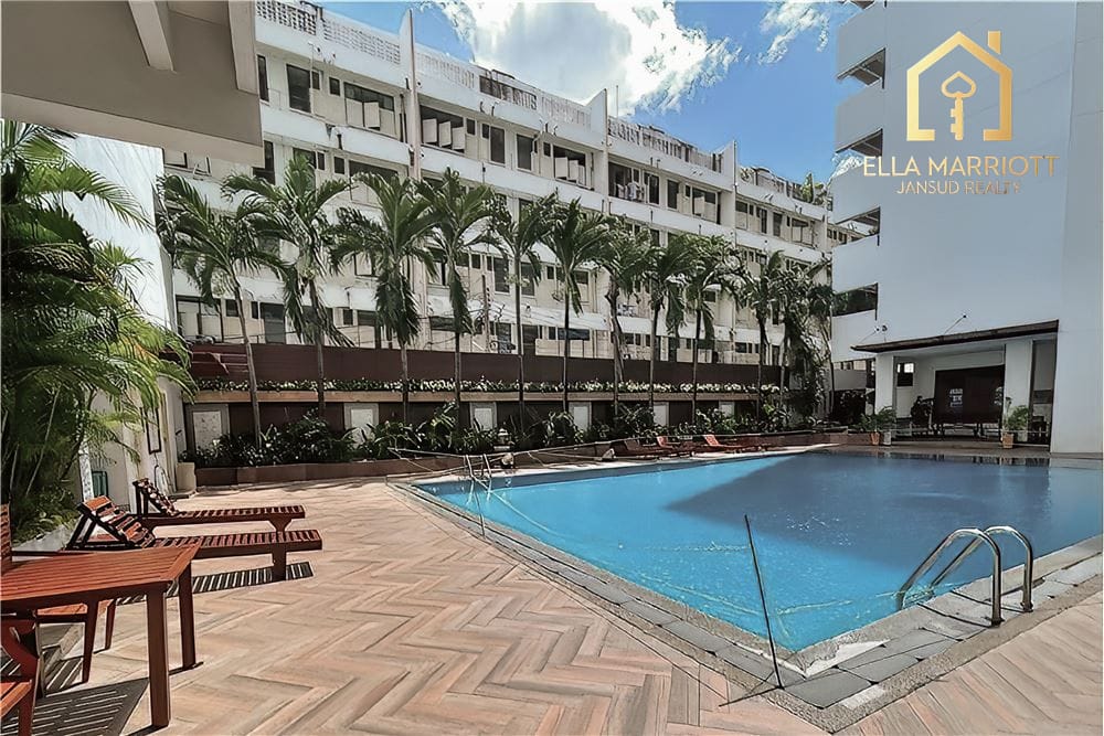 Spacious 3-Bedroom Condo for Rent in Sathon Soi 1 14