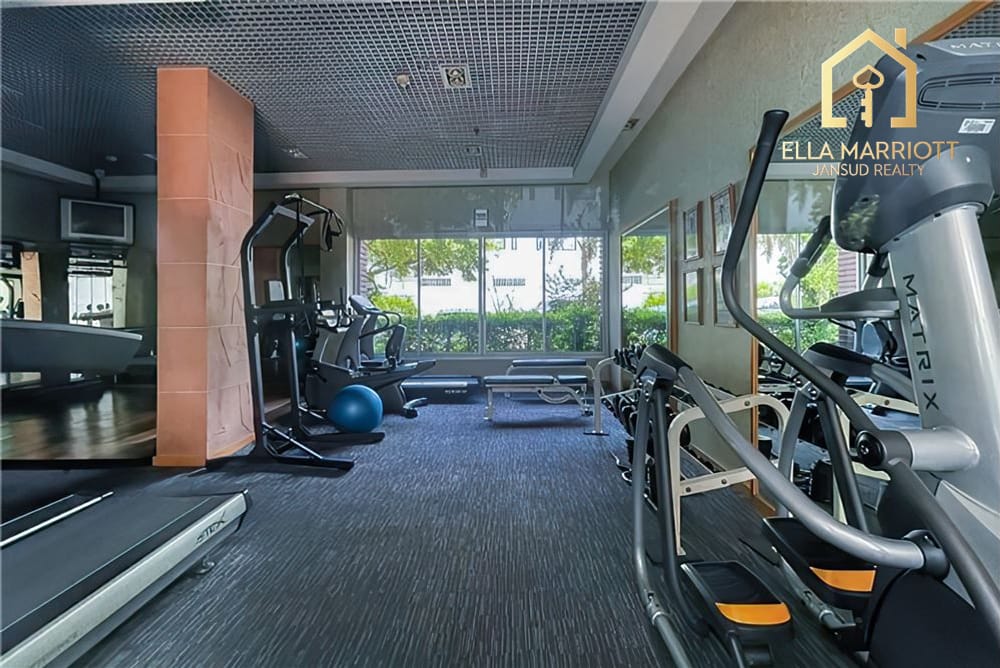 Spacious 3-Bedroom Condo for Rent in Sathon Soi 1 15