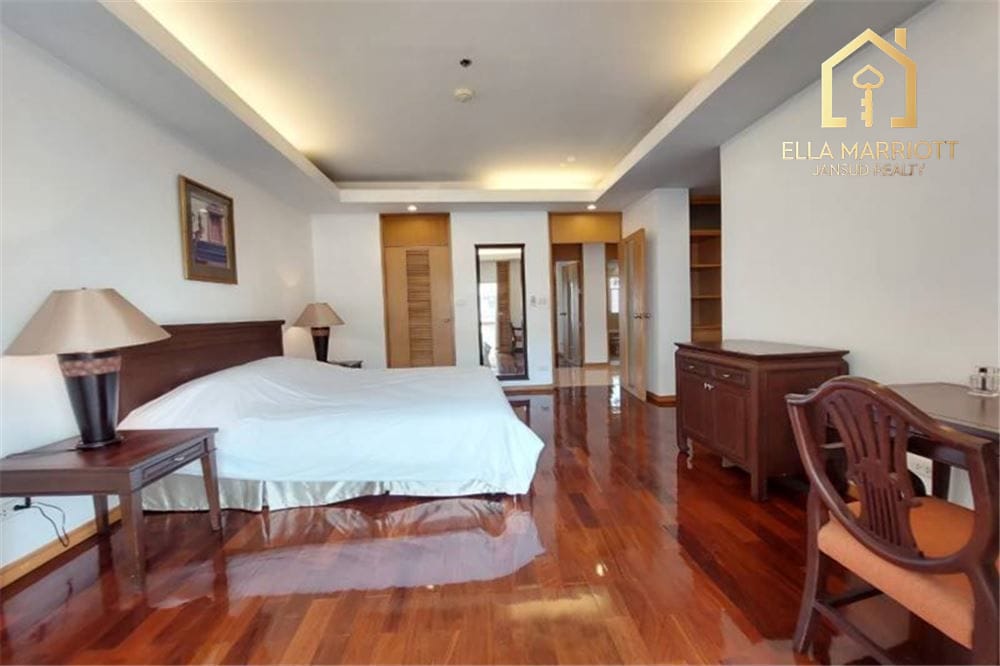 Spacious 3-Bedroom Condo for Rent in Sathon Soi 1 8