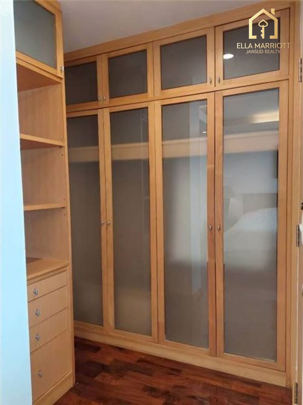 Spacious 3-Bedroom Condo for Rent in Sathon Soi 1 9