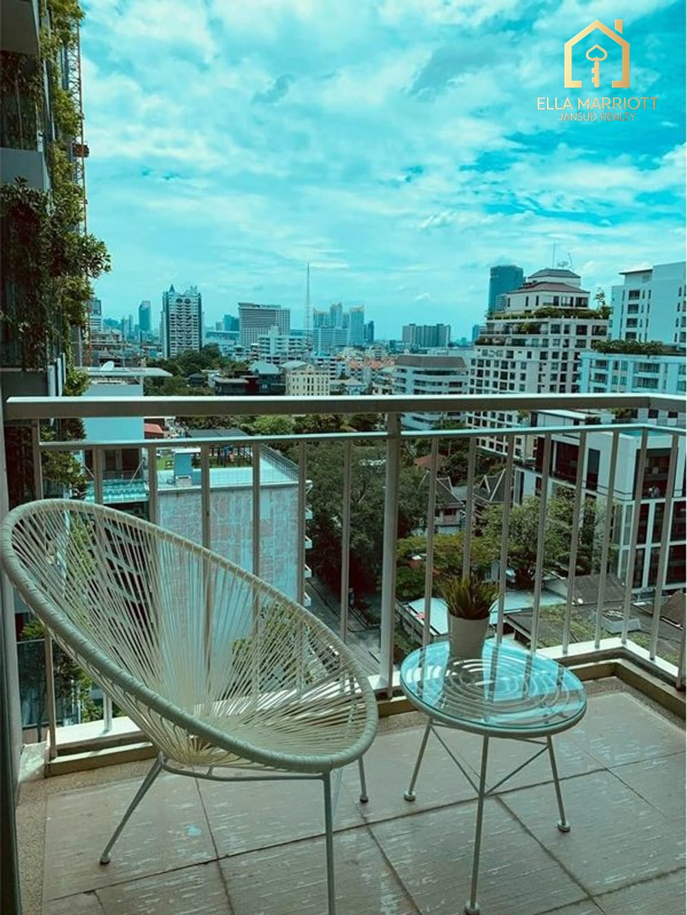 Miete 36 Tsd. | Frisch renovierte 1-Schlafzimmer-Eigentumswohnung, 60m² im 12. OG | Baan Siri Sukhumvit 31, 15 Min. Fußweg zur MRT Sukhumvit 8