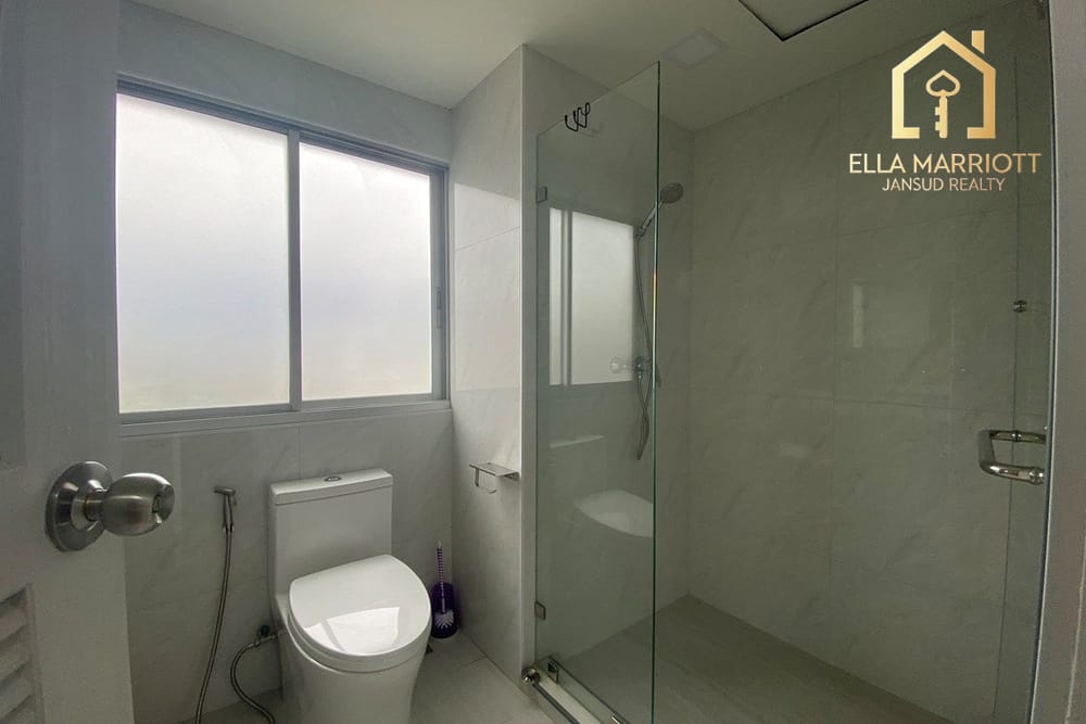 Zur Miete: Geräumige 3-Schlafzimmer-Wohnung in Sukhumvit 55 15