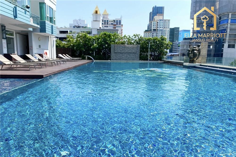 Rent 27K | 43sqm 1BR 21st Fl | Prime Location | Ivy Thonglor 11