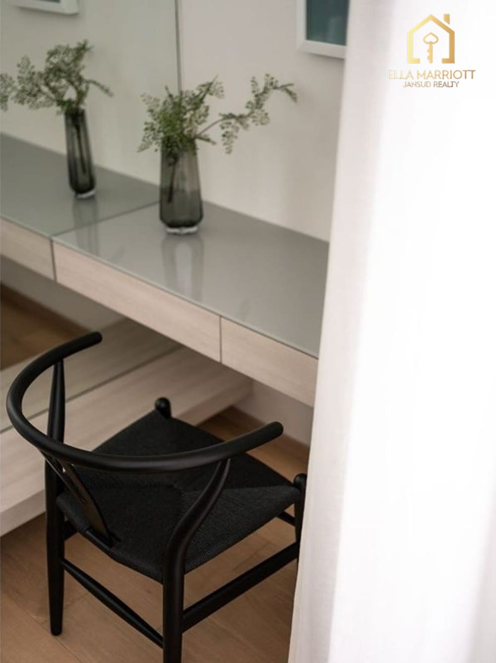 Rent 87K | 74sqm 2BR 2BA Corner Unit 22nd Fl | 28 Chidlom 7