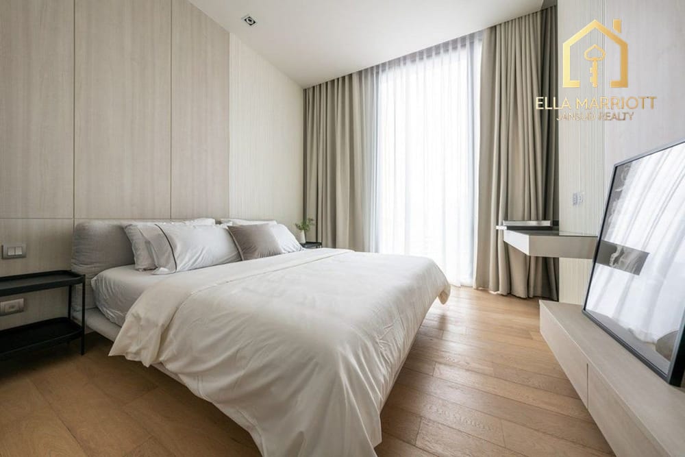 Rent 87K | 74sqm 2BR 2BA Corner Unit 22nd Fl | 28 Chidlom 9